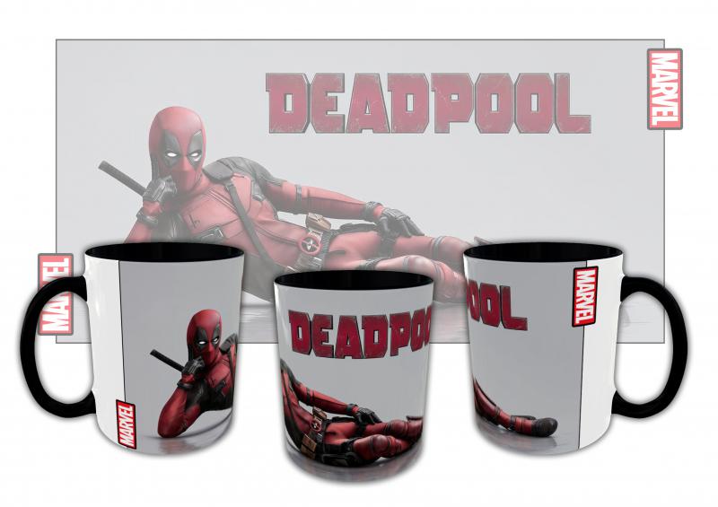 Deadpool mintás bögre