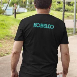 Kobelco mintás póló