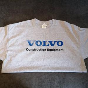 Volvo mintás póló