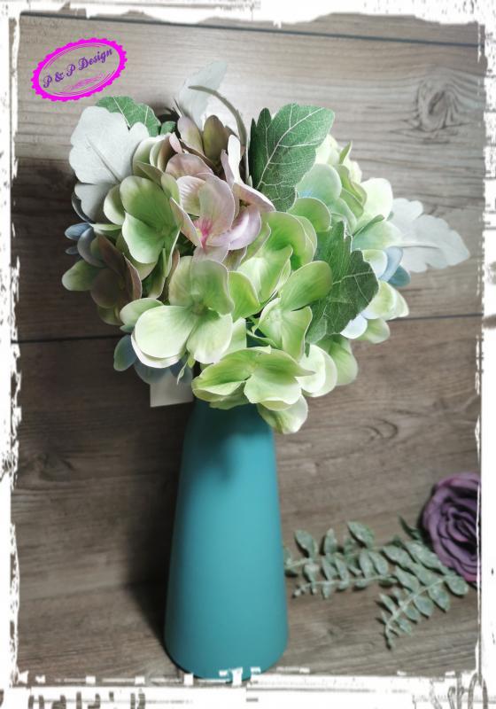 Hamvas hortenzia köteg - 7 virágfej zölddel kb. 30 cm magas - Szép kidolgozású!