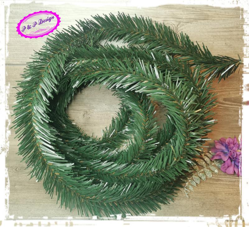 Karácsonyi dekor girland kb. 6 cm széles szál, 450 cm hosszú, zöld színben - szép termék, díszítéshez tökéletes, vágható