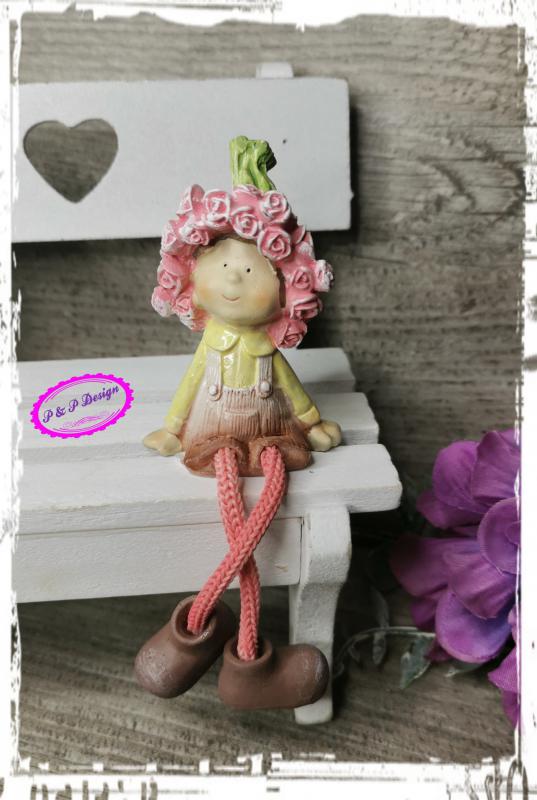 Lógólábú Rózsa figura rózsaszín, zsinóros lábú, kb. 6,5 cm magas + lógó láb - fiú, kalapja körben virágos