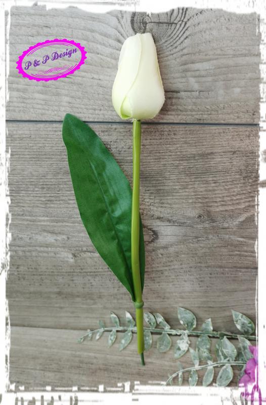 Szálas selyemvirág tulipán magassága min. 20 cm, levéllel - tört fehéres szín, alja zöldes