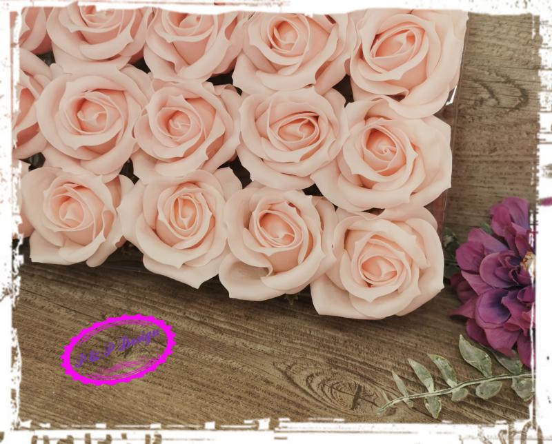 Szappanrózsa virágfej kb. 6*6 cm, enyhén illatos, nem vízálló! - halvány rózsaszín