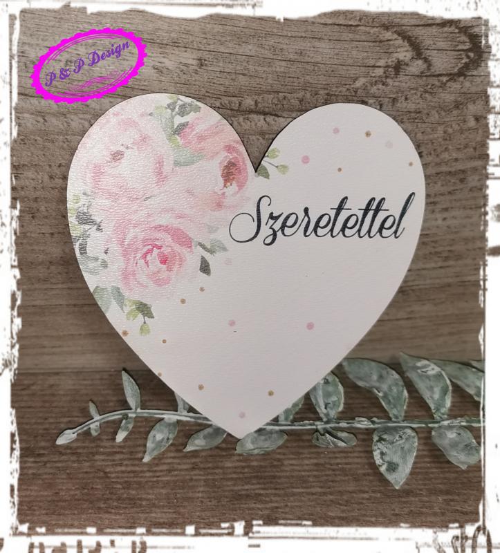 Szív tábla - 9,5 cm, oldalt virágos - Szeretettel felirat
