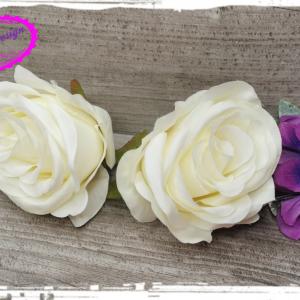 Nyílt rózsa virágfej kb. 7-8 cm fejátmérő - tört fehér