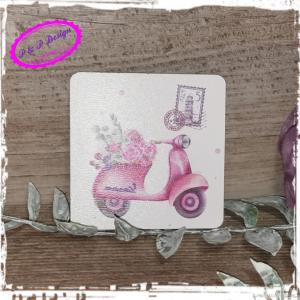 Rózsaszín Vespás tábla - négyzet 6,5*6,5 cm