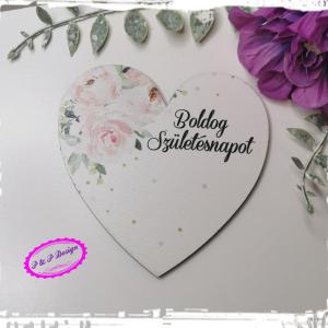 Szív tábla, bal oldalt virágos - 9,5 cm - Boldog Születésnapot felirat