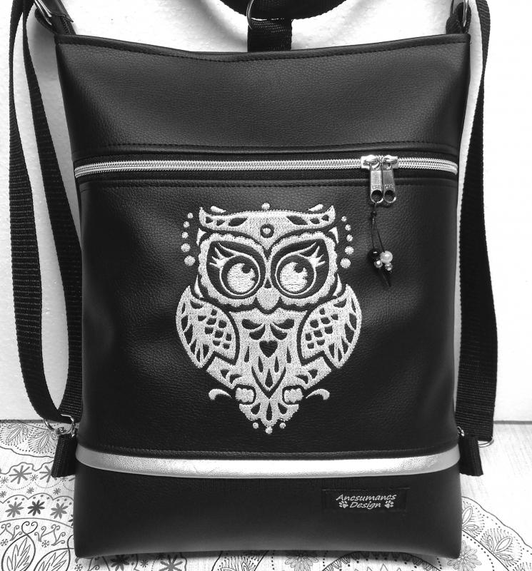Art Bagoly 3in1 hímzett hátizsák univerzális táska fekete alapon fehér hímzéssel ezüst cipzárral