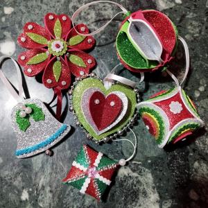 Kézműves csillogó karácsonyfadísz szett dekoráció 6 darab/szett piros-fehér-zöld