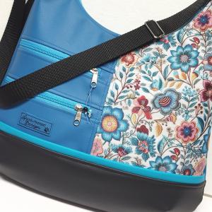 MAXI sokzsebes felemás textilbőr pakolós táska virágok kék fekete alapon