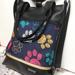 Színes tappancsos 4in1 textilbőr-cordura hátizsák univerzális táska