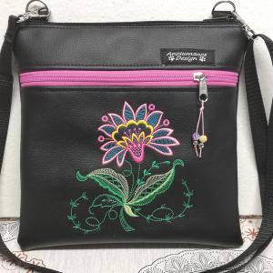 FantasyFlowers hímzett textilbőr táska övtáska 25x25