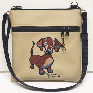 Hímzett tacskó kutya textilbőr táska övtáska 25x25
