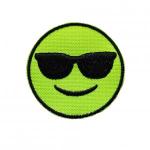 Vasalható varrható hímzett felvarró folt Emoji Cool napszemüveges neonzöld 5,5cm