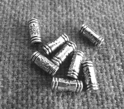 Tibeti stílusú fém köztes gyöngy díszes cső (10darab/csomag)