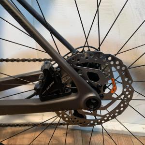 Boardman SLR 8.9 Disc Carbon 2023 országúti kerékpár