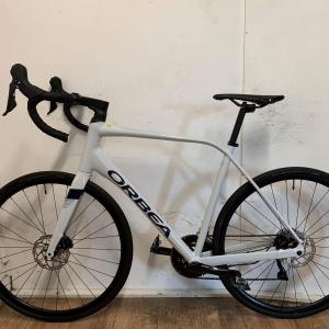 Orbea Avant H30-D Disc 2022 országúti kerékpár