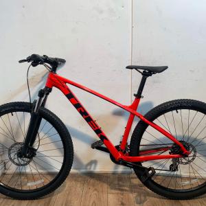 Trek Marlin 6 29er Hardtail MTB kerékpár