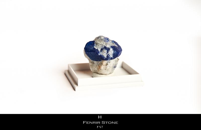 Igazi ritkaság! Kristályosodott Lazurit / Lapis Lazuli nyers ásvány dobozban